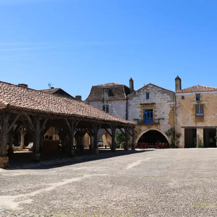 Marché de village en France, illustration